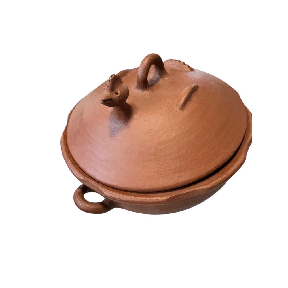 12” Pomaireware Chicken Pot Rooster/Hen Dish w/lid Made In Chile NWT